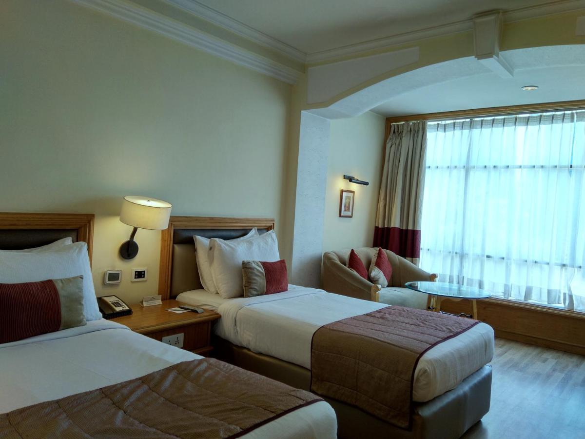 The Maya Hotel Jalandhar Exterior foto