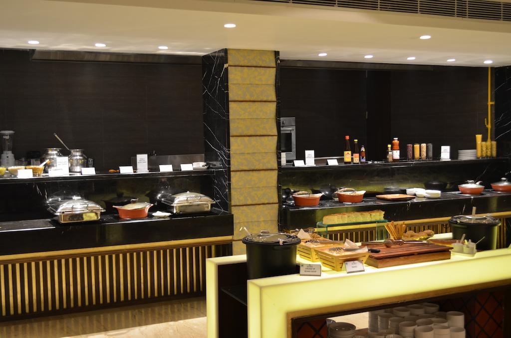 The Maya Hotel Jalandhar Exterior foto